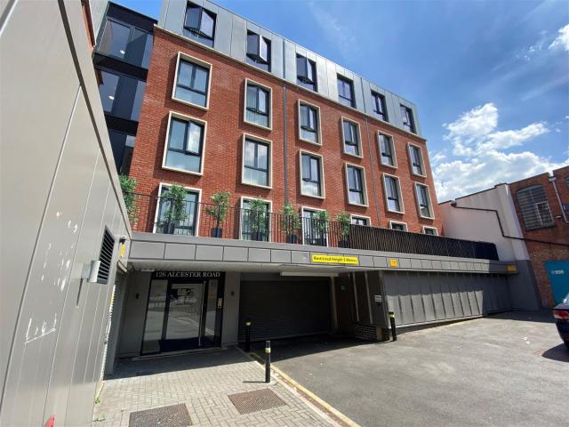 2 bed apartment to rent in Alcester Road, Birmingham, B13