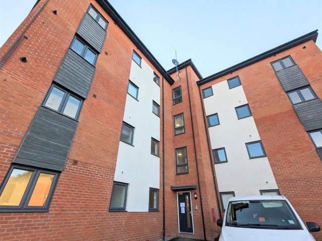 2 bed apartment to rent in Ascot Way, Birmingham, B31