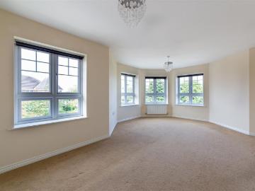 2 bed apartment to rent in Ashover Road, Kenton, NE3