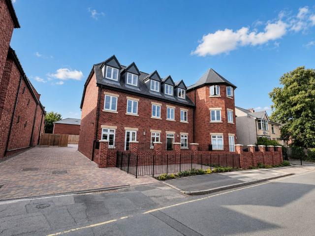 2 bed apartment to rent in Apartment 14, Whittle House, 19 Warwick Street