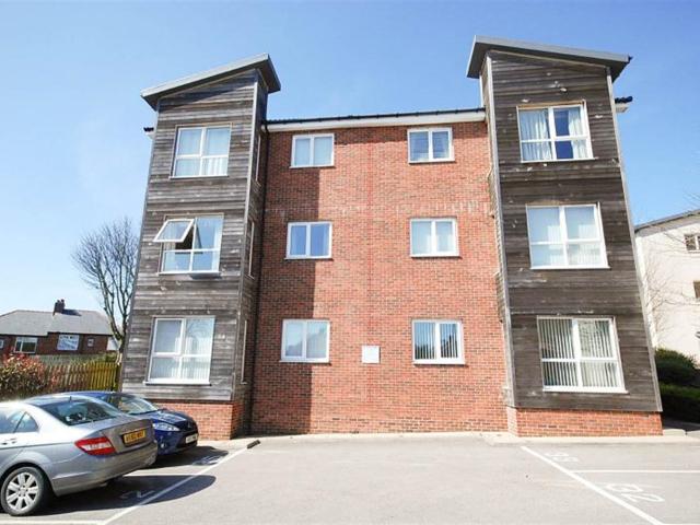 2 bed apartment to rent in Blacklock Close, Sheriff Hill, NE9
