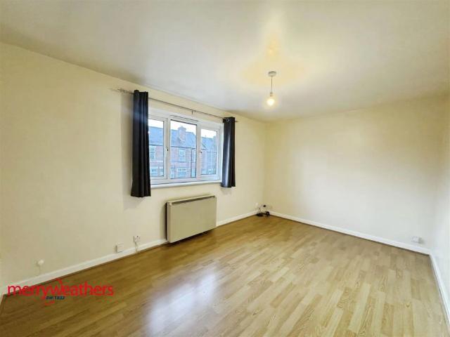 2 bed apartment to rent in Gilberthorpe Street, Rotherham