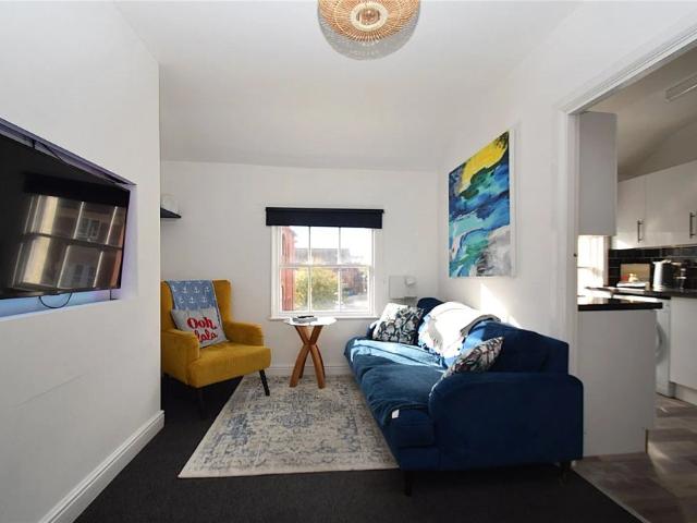 2 bed apartment to rent in Granby Place, Queen Street, Scarborough, North Yorkshire, YO11