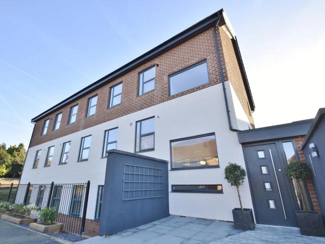 2 bed apartment to rent in Ludlow Hill Road, West Bridgford, Nottingham, Nottinghamshire, NG2 £850 per month