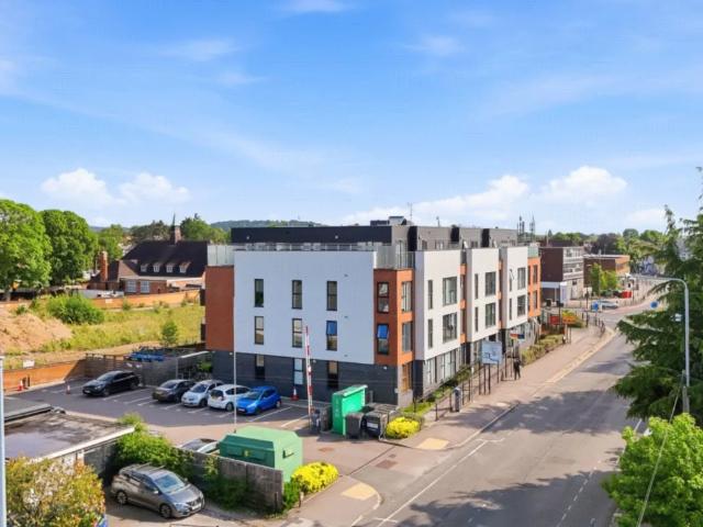 2 bed apartment to rent in Rectory Road, West Bridgford, Nottingham, Nottinghamshire, NG2 £1,250 per month