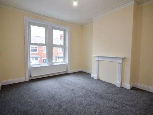 2 bed apartment to rent in Salters Road, Gosforth, NE3