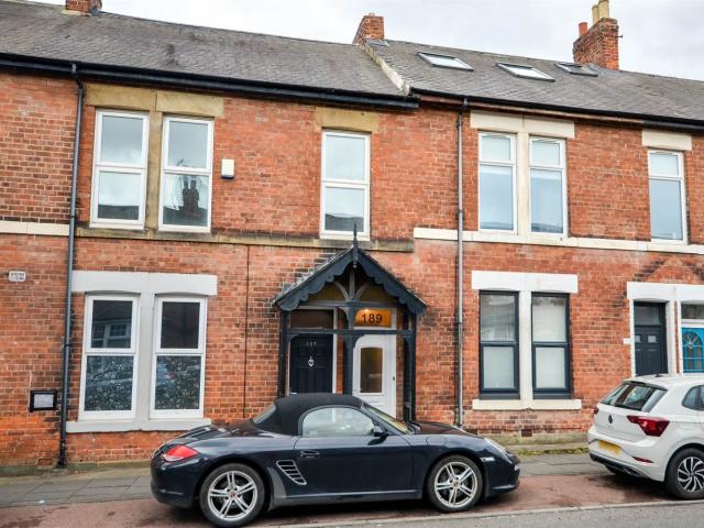 2 bed apartment to rent in Salters Road, Gosforth, NE3