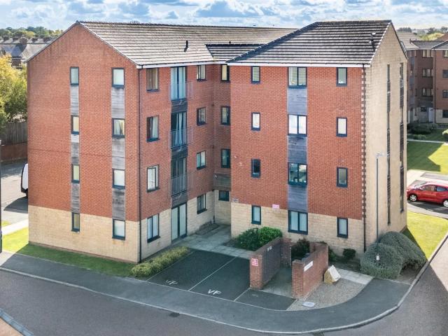 2 bed apartment to rent in St Michaels Vale, Hebburn, NE31