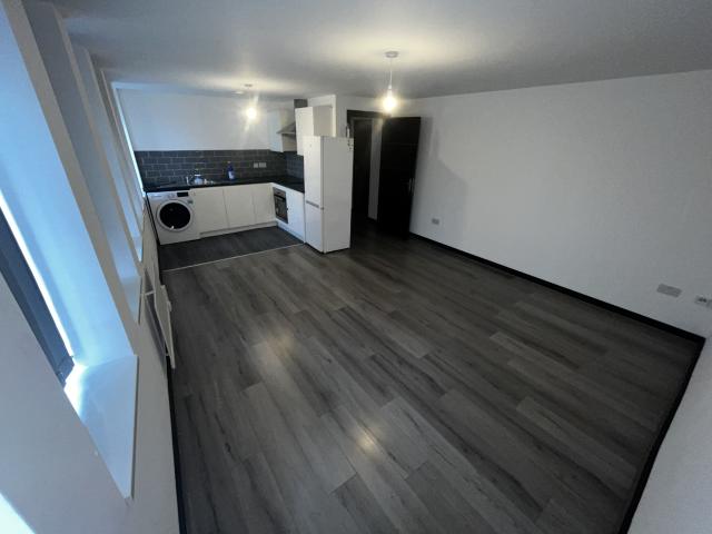 2 Bed Apartment Turnpike House Leigh WN7 Mustafa & Co Property Management