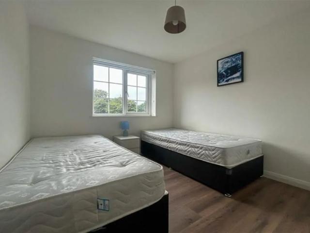 2 Bed Apt For Rent, Pipersfield, 16 Comber Road