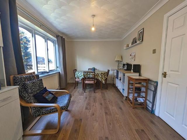 2 Bed Bungalow, Welby Place, S8