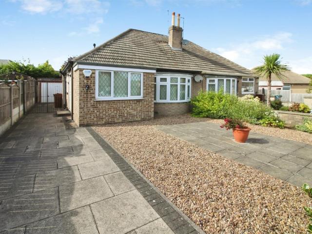 2 bed Bungalow Semi Detached for Rent