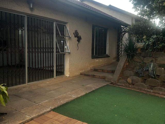2 Bed Cottage to Let