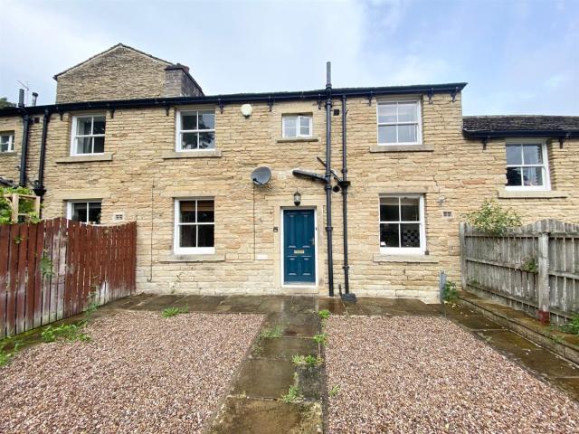 2 bed Cottage To Let in in Top Row, Armitage Bridge, Huddersfield