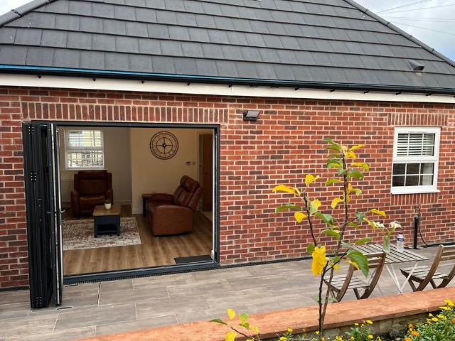 2 Bed Detached House, Clough Road, S1