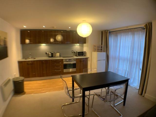 2 bed duplex to rent Mary Ann Street