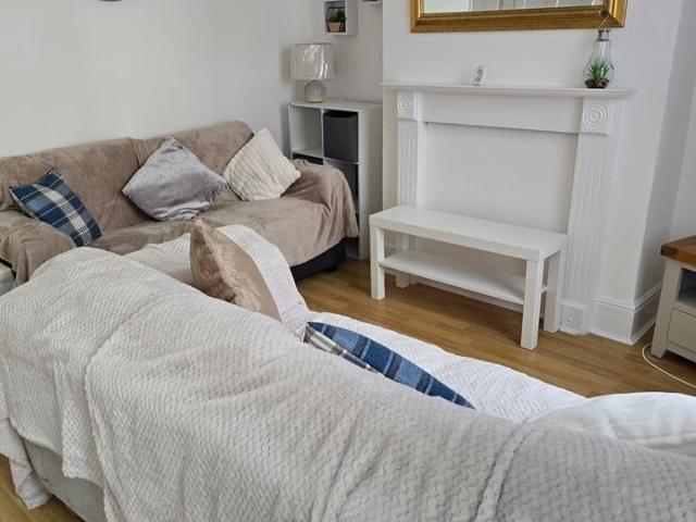 2 Bed End Terrace, Lindley Terrace, NG7
