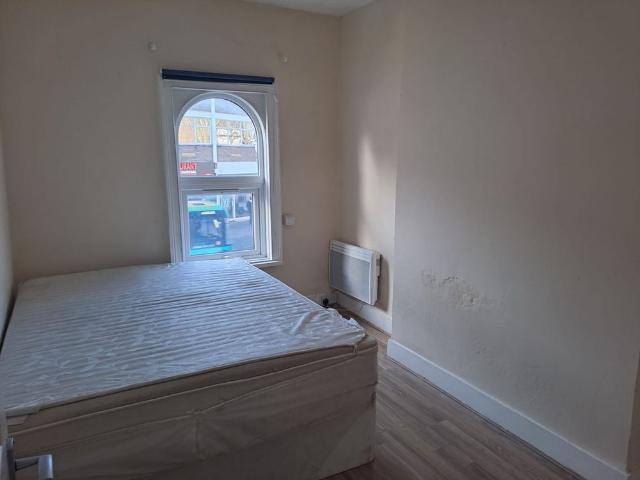 2 Bed End Terrace, Luton, LU1