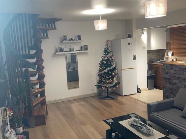 2 Bed End Terrace, Marsh Close, LE4
