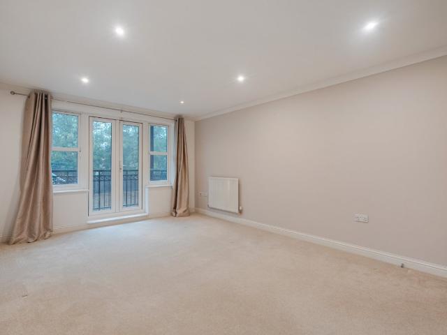 2 bed First Floor Flat to Let for rent in Bromley
