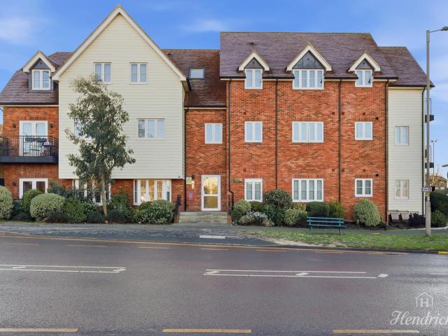 2 Bed For Sale in Benfleet