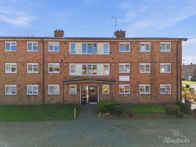 2 Bed For Sale in Southend on sea
