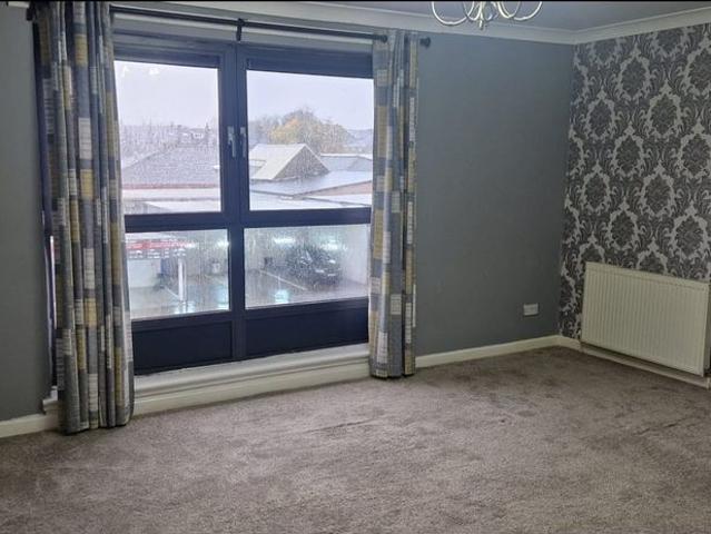 2 Bed Flat, Muirend Avenue, G44
