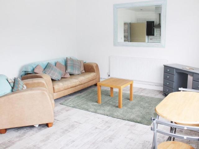 2 Bed Flat, Musters Road, NG2