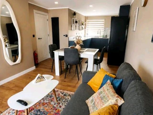 2 Bed Flat, Magdalene Place EH15 3BJ