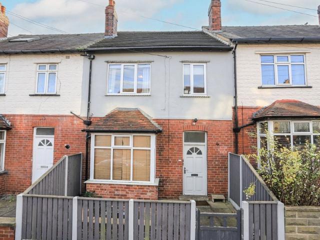 2 Bed Flat, Manor Grove, LS7