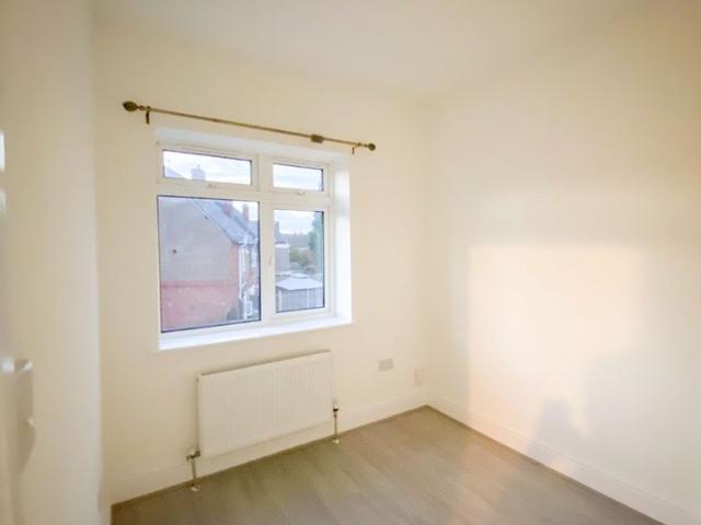2 Bed Flat, Manton House, CV2
