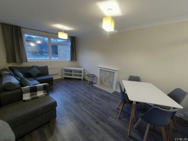 2 Bed Flat, Mark House, B13