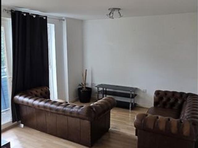 2 Bed Flat, Memorial Height, IG2