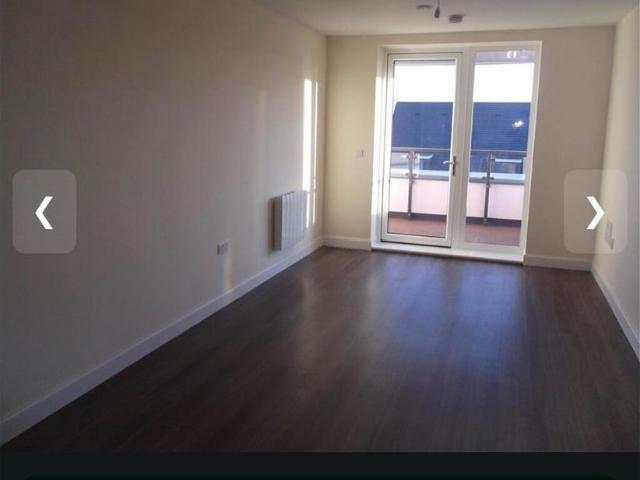 2 Bed Flat, Mondrian Court, HA3
