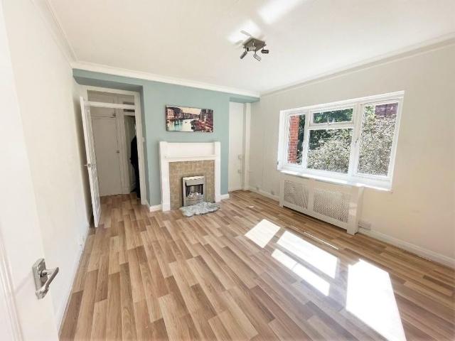 2 Bed Flat, North End Road, HA9