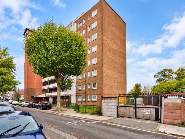 2 Bed Flat – Off Green St | Upton Park Station E6
