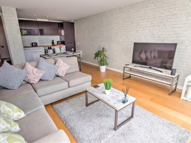 2 Bed Flat, Airpoint, BS3