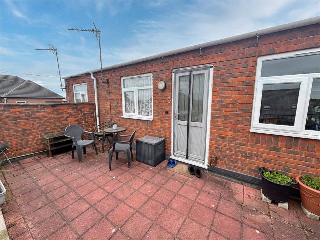 2 Bed Flat Apartment