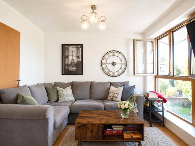 2 Bed flat Apartment to rent
