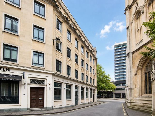 2 Bed flat Apartment to rent