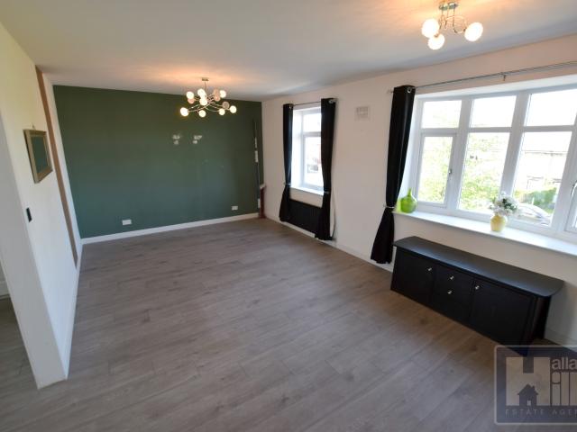 2 Bed Flat Buchanan Road Sheffield S5 8AU Hallam Hills Ltd