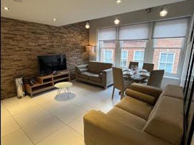 2 Bed Flat, Butts Court, LS1