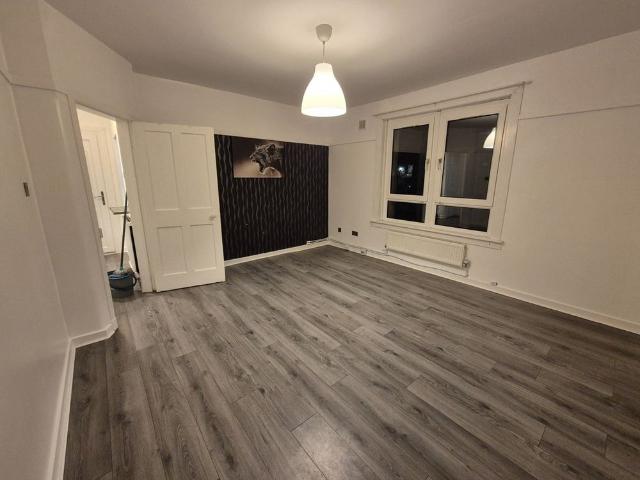 2 Bed Flat, Bangorshill Street, G46