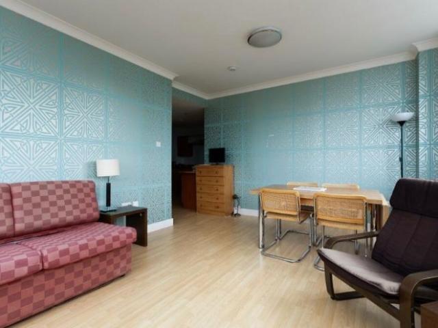 2 Bed Flat, Bath Street, G2