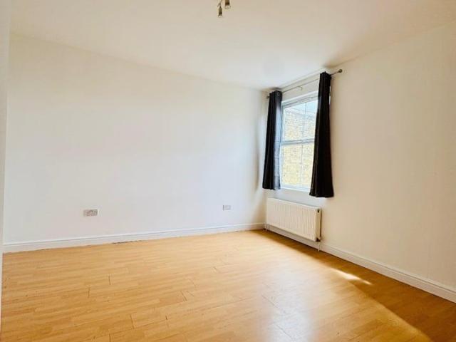 2 Bed Flat, Brixton Hill, SW2