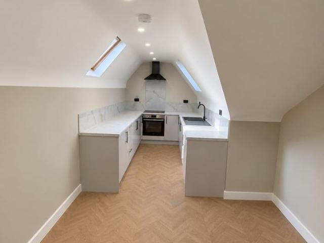 2 Bed Flat, Bromley Road, SE6