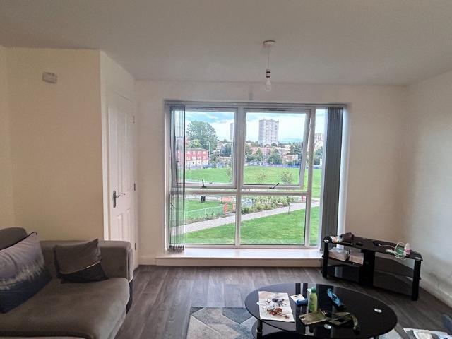 2 Bed Flat, Cadbury House, B5
