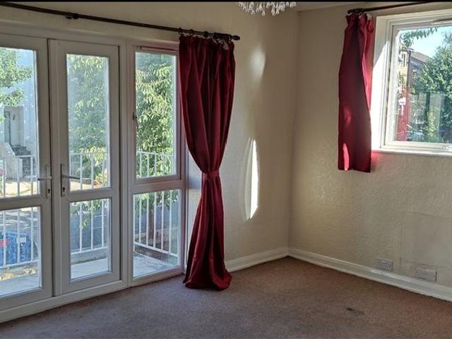 2 Bed Flat, Canning Road, CR0