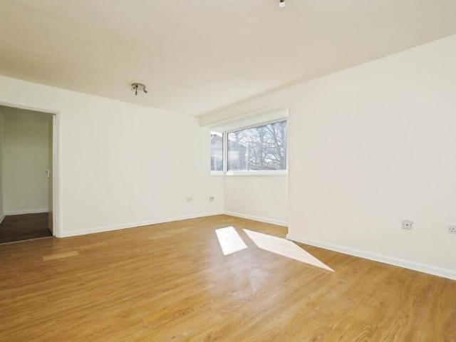 2 Bed Flat, Capitol Court, NG8