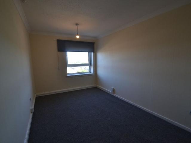 2 Bed Flat, Cathkinview Place, G42